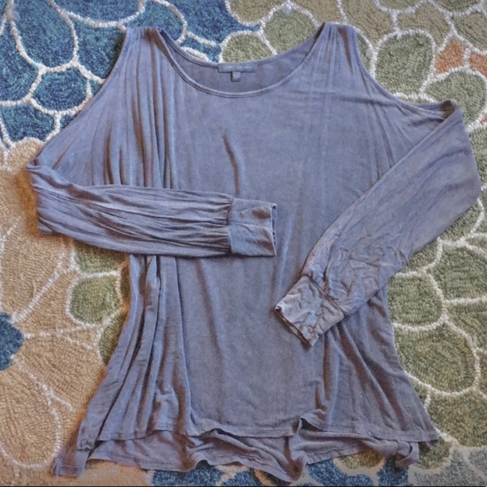 Grey AE cold shoulder shirt
